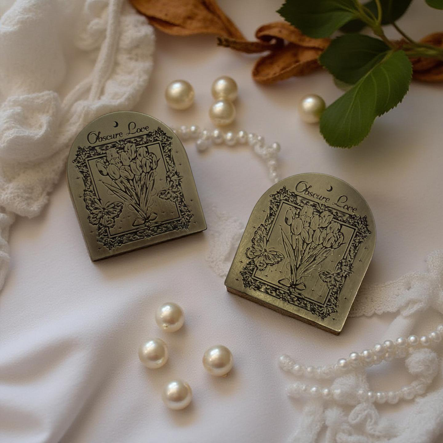 Vintage stationery metal clip